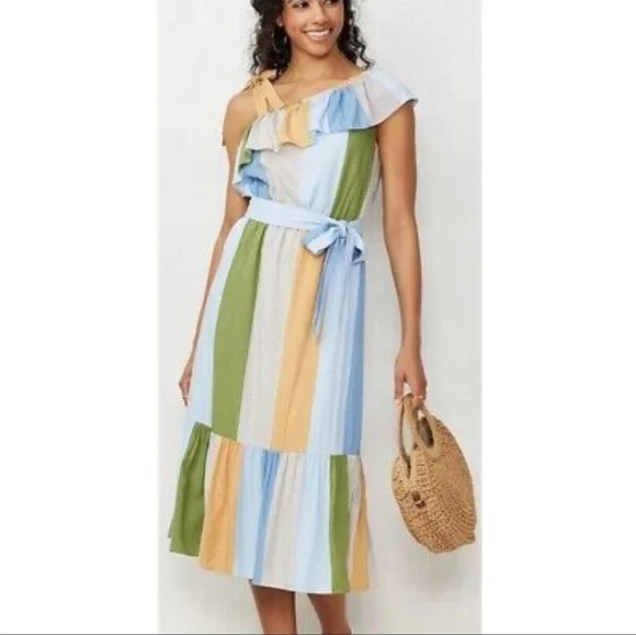 Lauren Conrad Dress - Picture 1 of 14